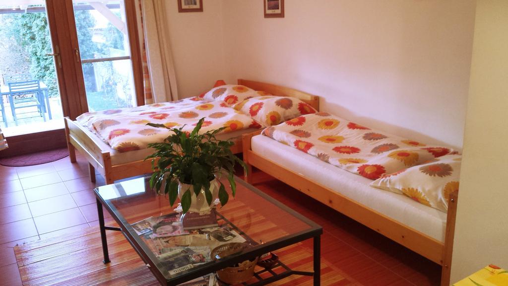 Virág Apartmanház Sopron Esterno foto