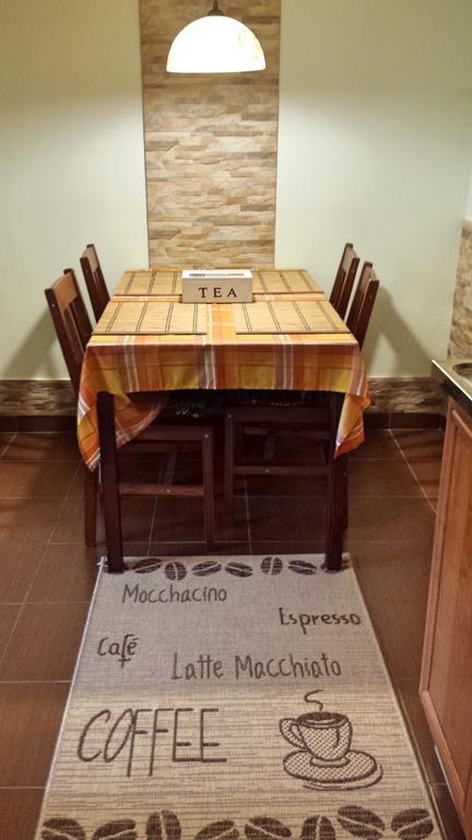 Virág Apartmanház Sopron Esterno foto