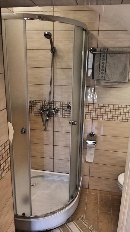 Virág Apartmanház Sopron Esterno foto