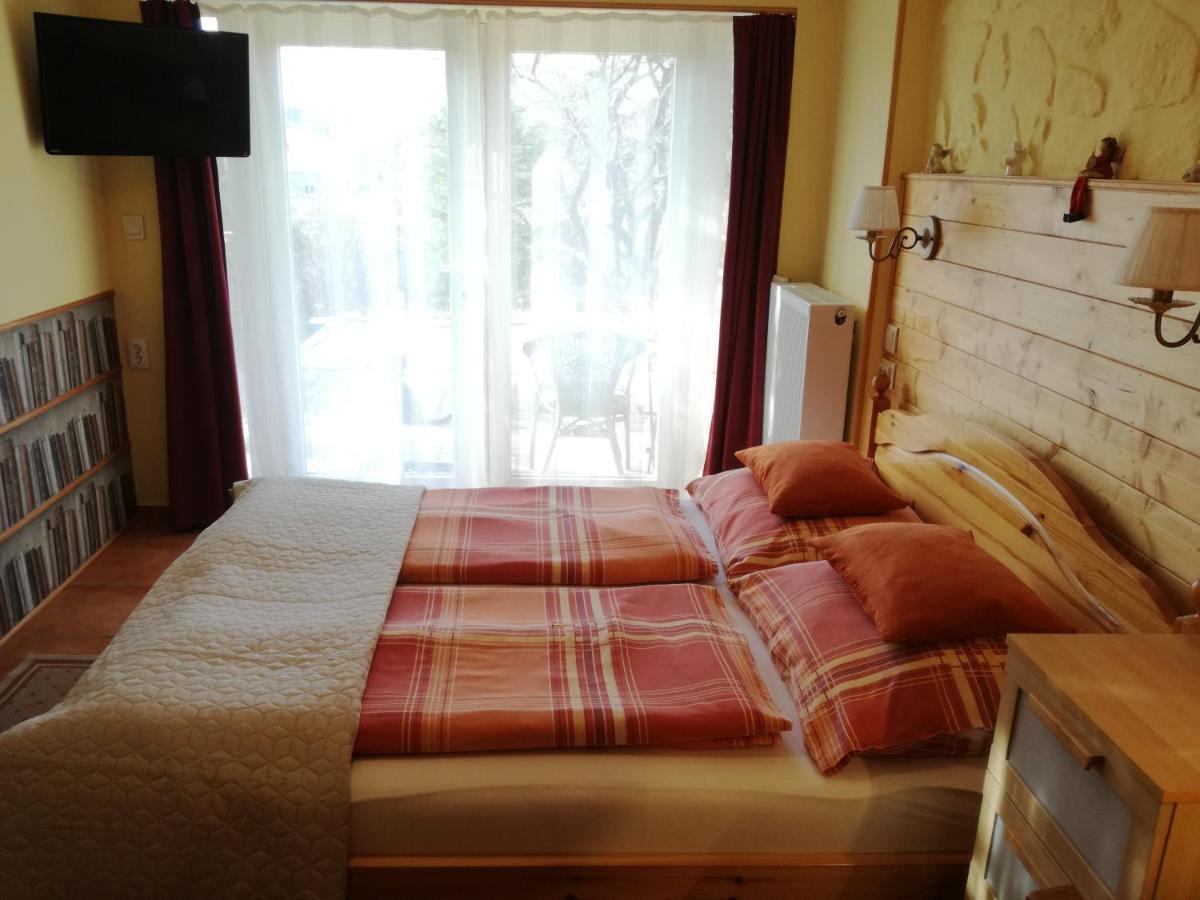Virág Apartmanház Sopron Esterno foto